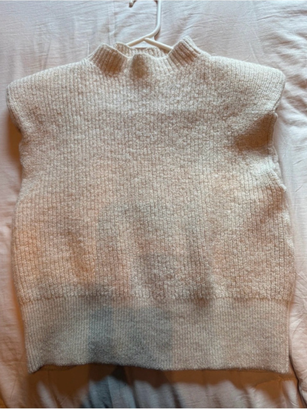 Babaton Cream Sleeveless Turtleneck Knit Vest